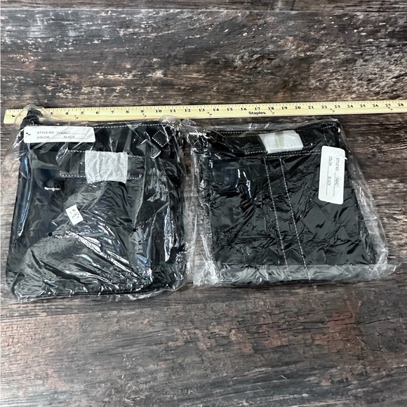 Guess Black Crossbody Bag Purse with Monogram Pattern - Picture 5 of 5